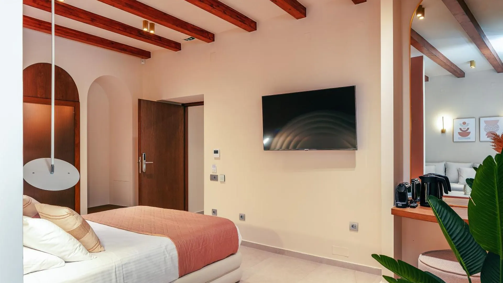La Montre Luxury Boutique Suites Rethymno